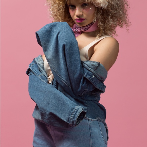 denim boyfriend jacket - Picture 3 of 8